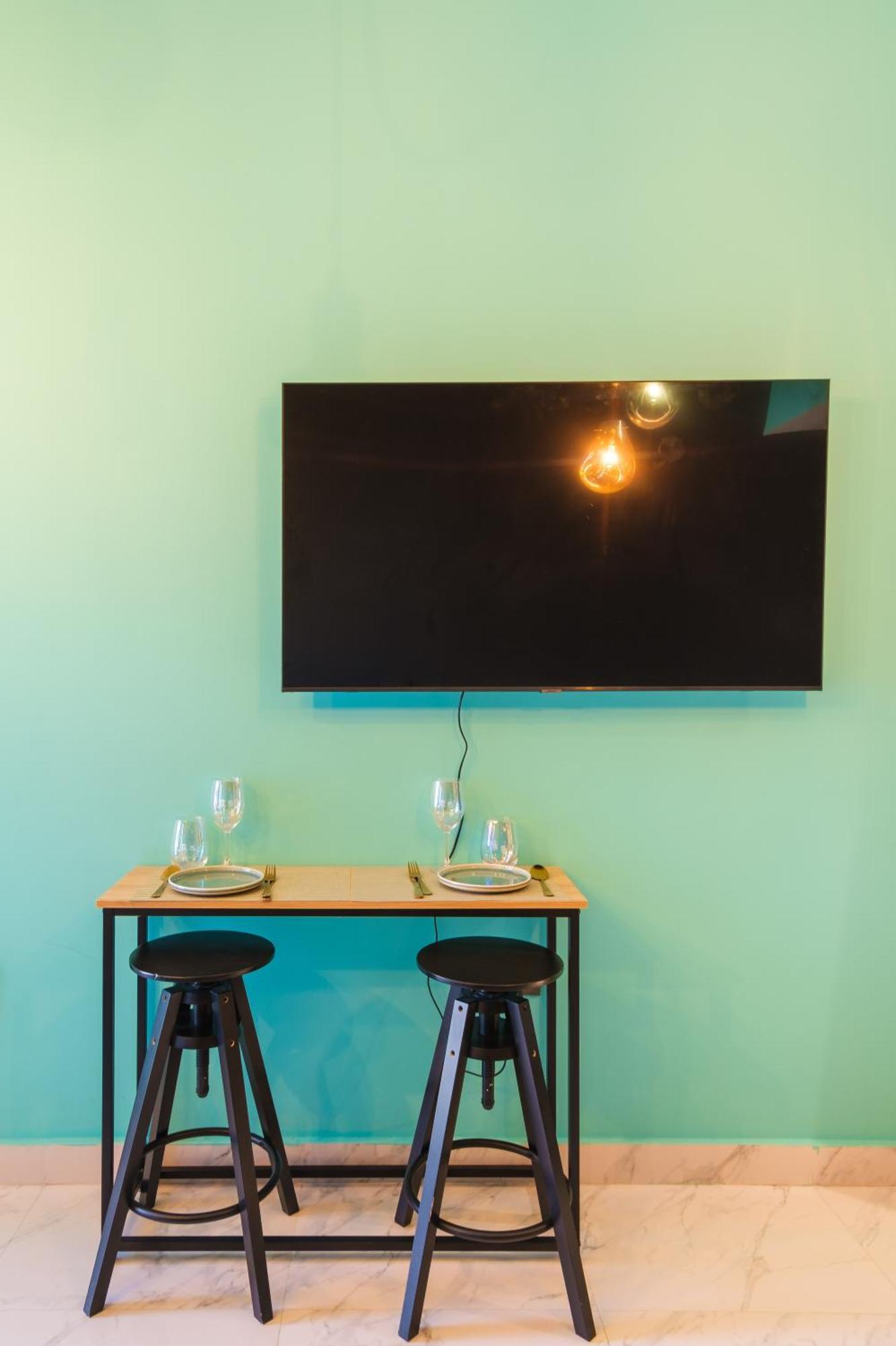 Industrial Chic Retreat Apartamento Al Qurayyah Exterior foto