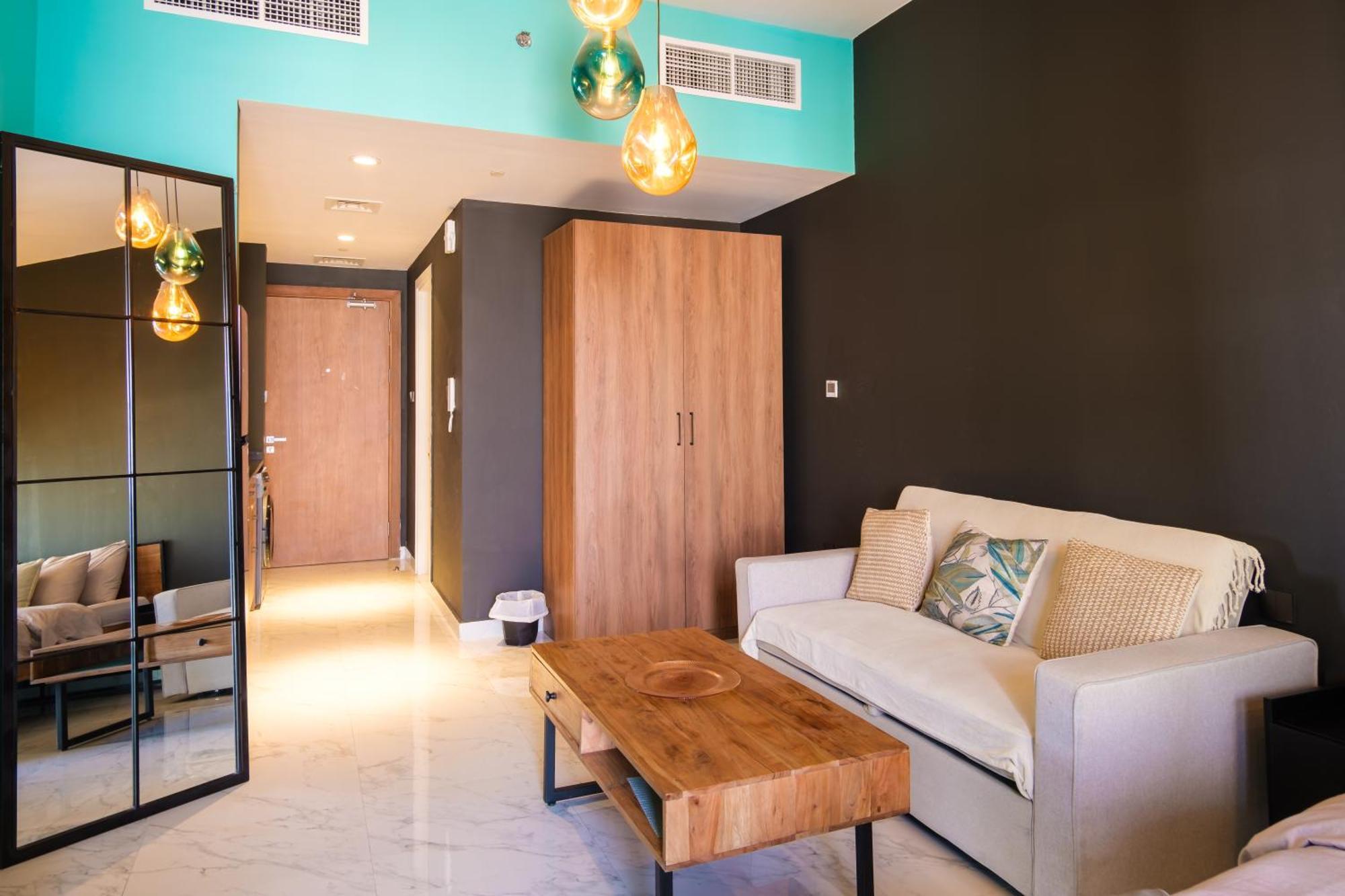 Industrial Chic Retreat Apartamento Al Qurayyah Exterior foto
